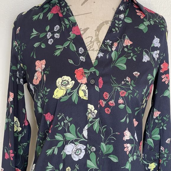 Ann Taylor Womens Blouse Top Sz XS Floral Long Sleeve Button down Collar Office - Picture 13 of 16